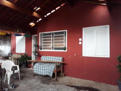 Casa para Venda, em Limeira, bairro Parque Nossa Senhora das Dores, 3 dormitórios, 2 banheiros, 2 vagas